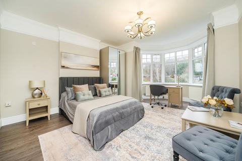 5 bedroom house to rent, Cottenham Park Road, London SW20