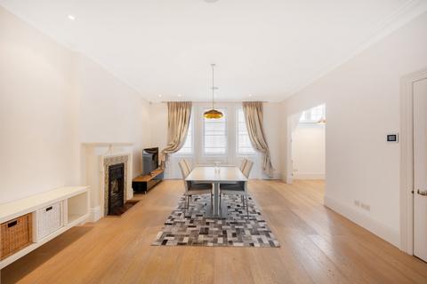 3 bedroom apartment to rent, Belsize Crescent, London, NW3