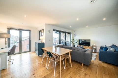 1 bedroom flat to rent, Cowley Road, London SW9