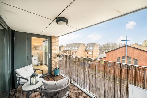 1 bedroom flat to rent, Cowley Road, London SW9