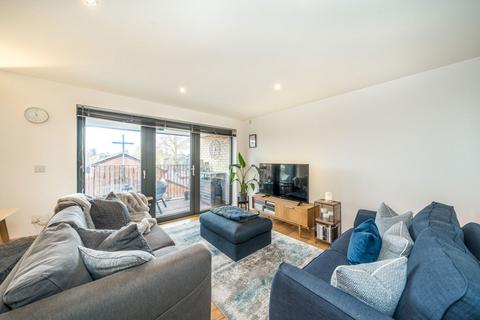 1 bedroom flat to rent, Cowley Road, London SW9