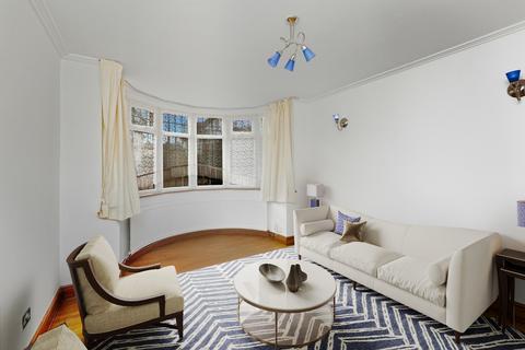 undefined, Petersfield Close, London, N18