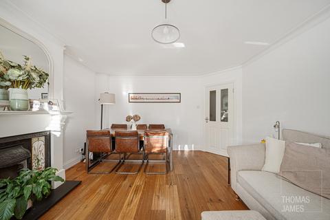 undefined, High Street, Southgate, N14