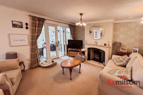 undefined, Tennyson Avenue, Swadlincote DE11