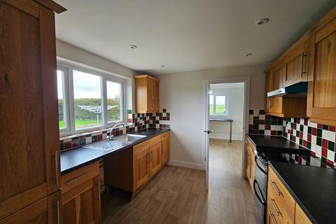 5 bedroom detached house to rent, Hewish, Weston-super-mare,