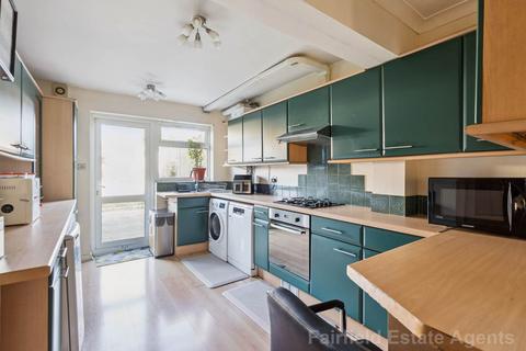 3 bedroom semi-detached house for sale, Carpenders Avenue, Carpenders Park, Watford, WD19