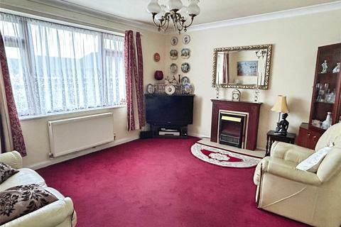 2 bedroom bungalow for sale, Chessell Close, Cowes, Isle of Wight