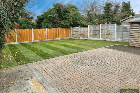 2 bedroom semi-detached bungalow for sale, Long Meadow Drive, Wickford