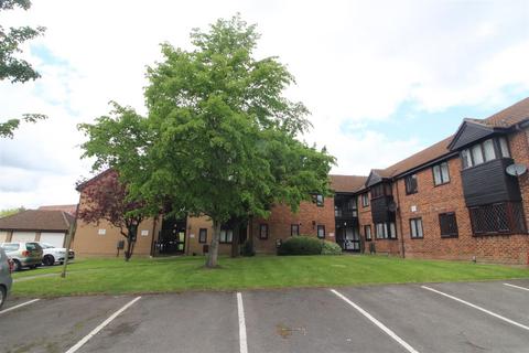 undefined, Ashmere Close, Calcot, Reading RG31