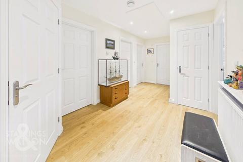 3 bedroom detached bungalow for sale, Norman Close, Norwich NR14