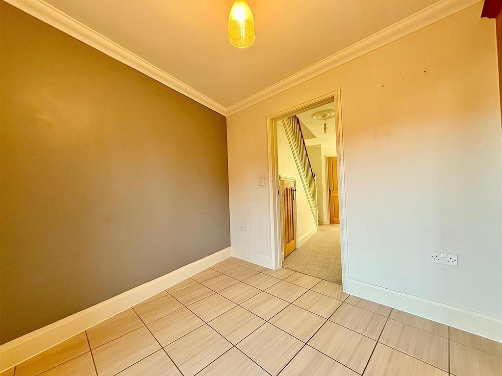 Kitchen area.jpg