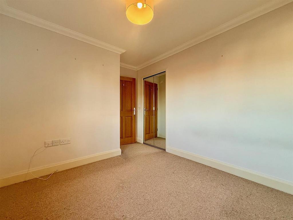 Bedroom 2.jpg
