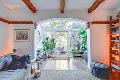 undefined, Southchurch Boulevard, Southend-on-sea, SS2