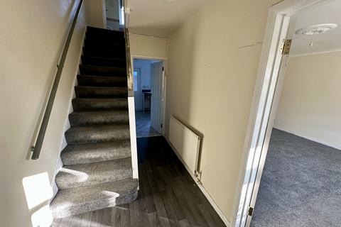 3 bedroom townhouse for sale, 80 Merrivale Road, Stafford, Staffordshire ST17 9EG