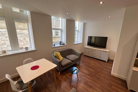 1 bedroom apartment to rent, District Bank Chambers, 1-3 George Square, Halifax
