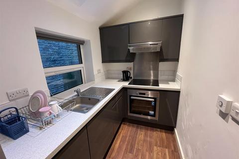 1 bedroom apartment to rent, District Bank Chambers, 1-3 George Square, Halifax