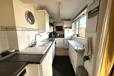 3 bedroom semi-detached house for sale, Cocketts Nook, Rugeley