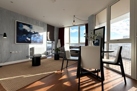 2 bedroom flat to rent, Terry Spinks Place, London E16