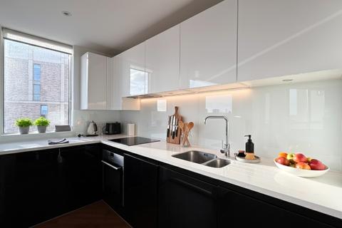 2 bedroom flat to rent, Terry Spinks Place, London E16