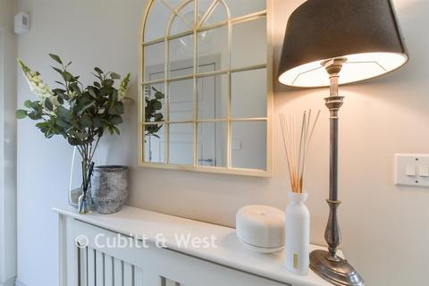 undefined, Gratton Chase, Godalming GU8