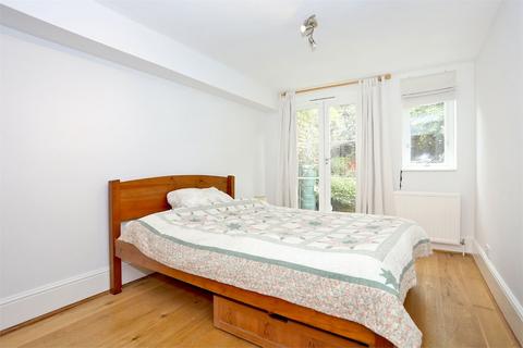 2 bedroom flat to rent, Raynham Road, Hammersmith W6