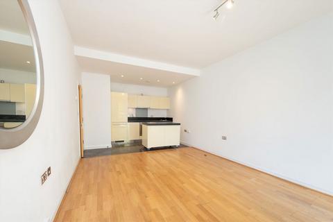 1 bedroom flat to rent, Great West Road, Brentford TW8