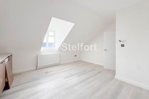undefined, Seven Sisters Road, London, N15