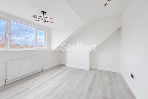 undefined, Seven Sisters Road, London, N15