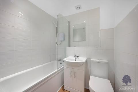 undefined, Heathfield Drive, Surrey CR4