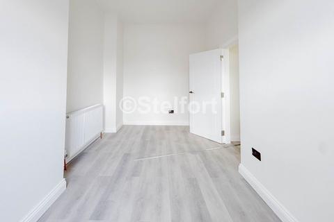 undefined, Seven Sisters Road, London, N15
