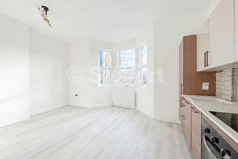 undefined, Seven Sisters Road, London, N15