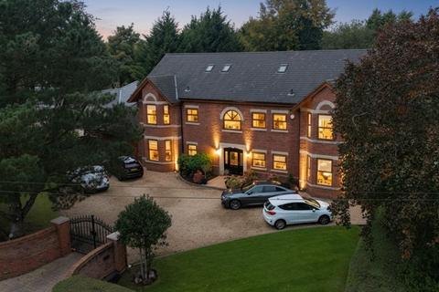 6 bedroom detached house for sale, Moss Delph Lane, Aughton L39 5BH