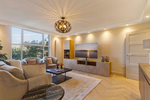 3 bedroom flat for sale, Boydell Court, NW8