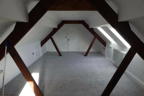 1 bedroom apartment to rent, Warwick Hall Gardens, Worcestershire B60