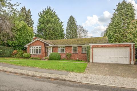 3 bedroom bungalow for sale, Rockways, Hertfordshire EN5