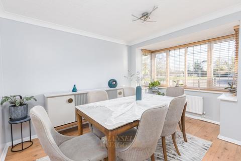 undefined, Grasslands, Horley RH6