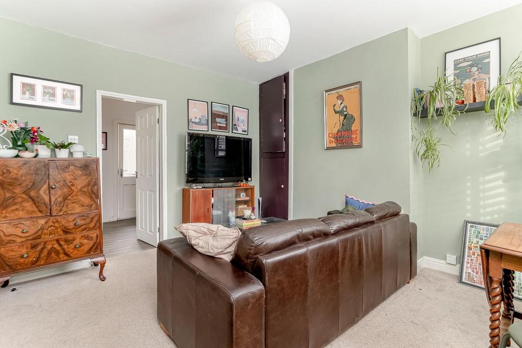 Lounge - A.jpg
