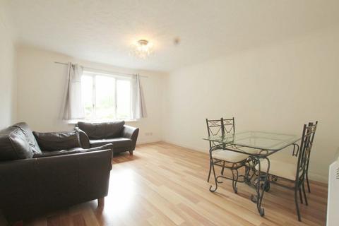 2 bedroom flat to rent, Rossetti Road, London SE16