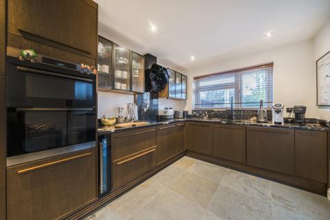 undefined, Hartland Road, London, E15