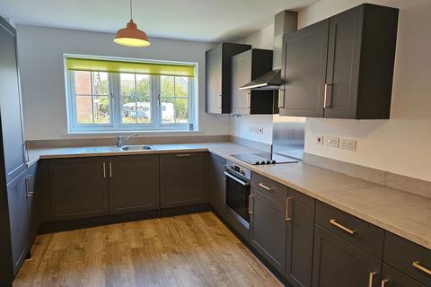 3 bedroom semi-detached house to rent, Muntjac Road, Langford