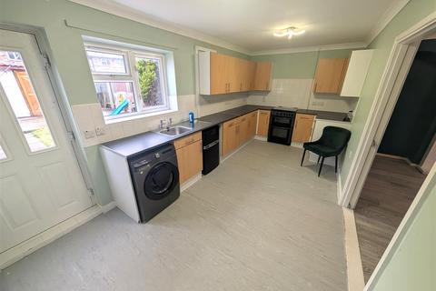2 bedroom house for sale, Annandale Road, Hull