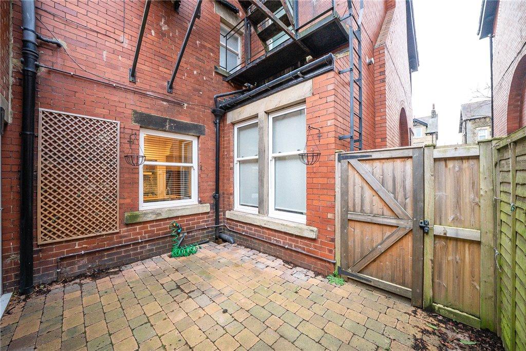Private Courtyard