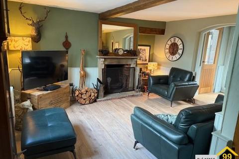 3 bedroom cottage for sale, The Green, Leire, Lutterworth, United Kingdom, LE17