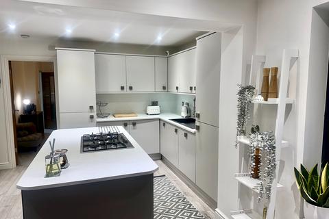 3 bedroom semi-detached house to rent, Sorrel Drive, Kingsbury, Kingsbury, B78