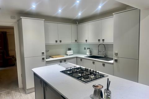 3 bedroom semi-detached house to rent, Sorrel Drive, Kingsbury, Kingsbury, B78