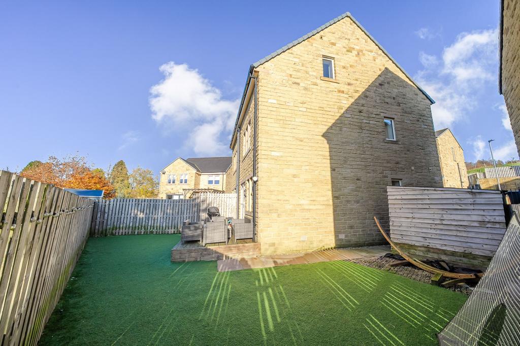 Side and rear garden