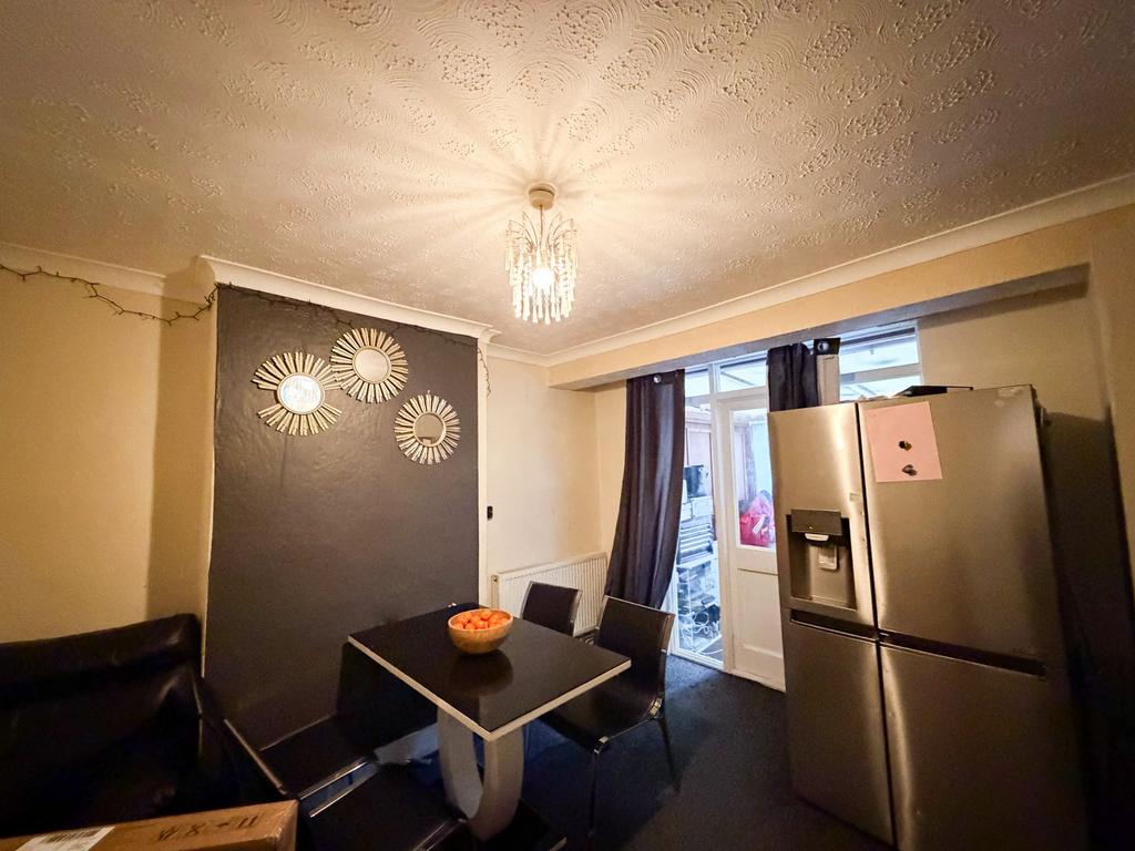 Beechfield Gdns RM7