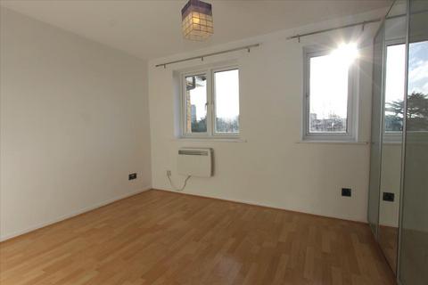 1 bedroom flat to rent, Milestone Close, London, N9