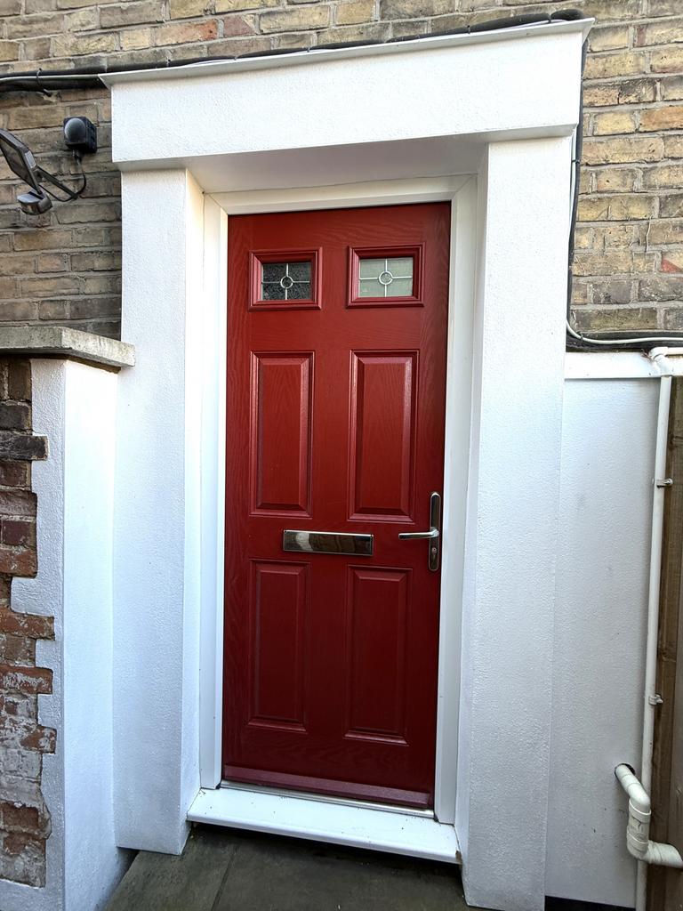 Moulsham Street, Chelmsford, Essex, CM2 0 JT
