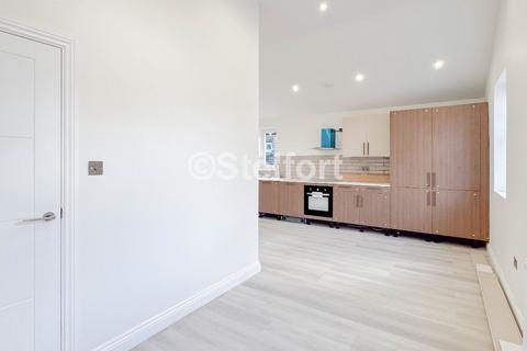 undefined, Seven Sisters Road, London, N15